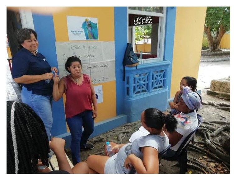 Laboratorio UNIMOL - Mujeres al Agua, Barú