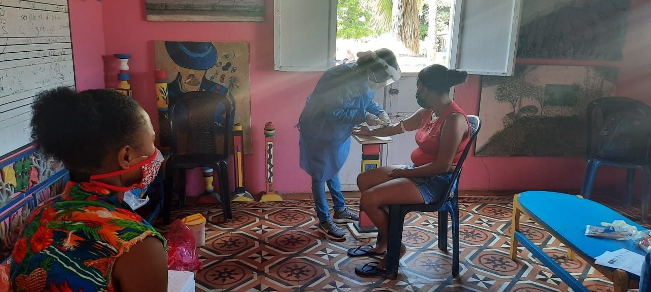 Laboratorio UNIMOL - Mujeres al Agua, Caño del Oro